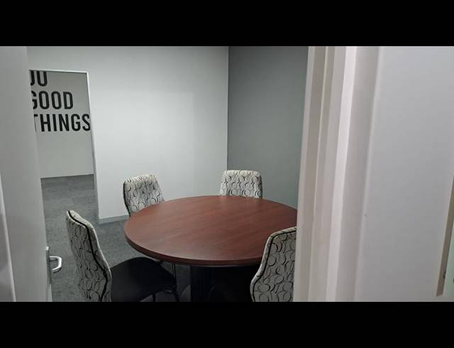 BUSINESS PROPERTY TO RENT IN NEWTON PARK
